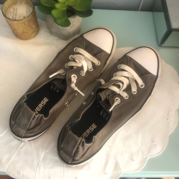chuck taylor elastic back